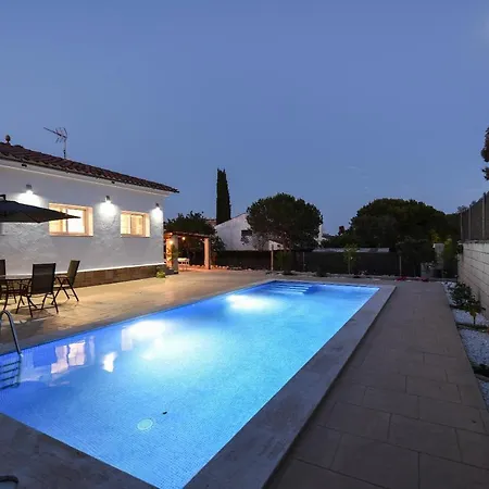 Emilia R167 Hotel